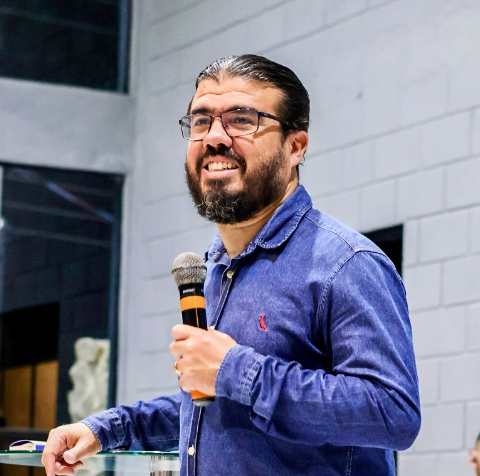 Pr. Yan Lima
